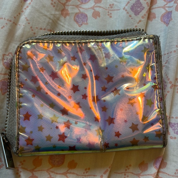 Urban Outfitters iridescent star zipper wallet - Picture 3 of 6